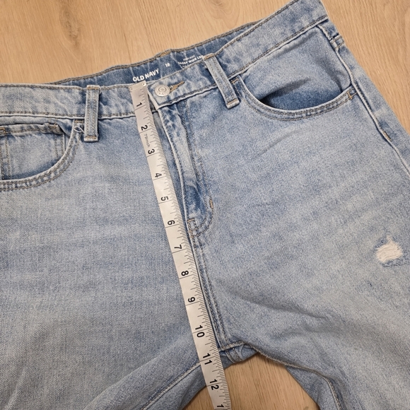 Old Navy Light Wash High Rise Baggy Wide Leg Distressed Raw Hem Jeans Size 6 - Picture 6 of 7